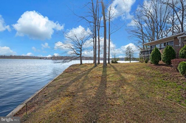 104 SPRING GROVE LN, Locust Grove, VA 22508