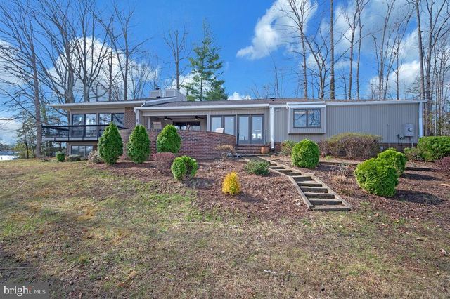 104 SPRING GROVE LN, Locust Grove, VA 22508