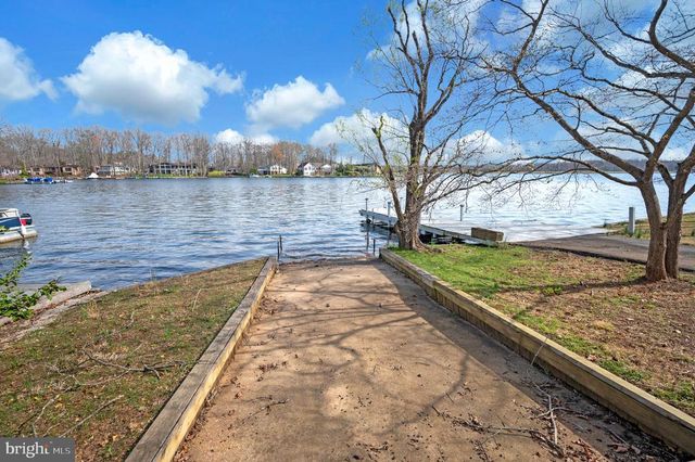 104 SPRING GROVE LN, Locust Grove, VA 22508