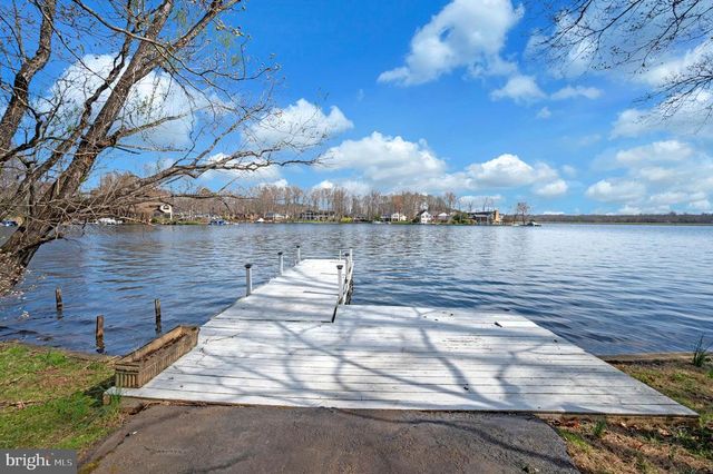 104 SPRING GROVE LN, Locust Grove, VA 22508