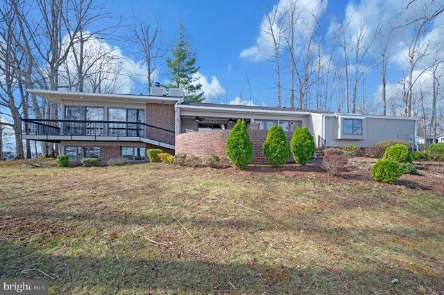 104 SPRING GROVE LN, Locust Grove, VA 22508