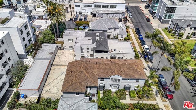 121 N Flores Street, Los Angeles, CA 90048