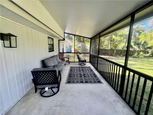 377 Midway Circle, Brunswick, GA 31523