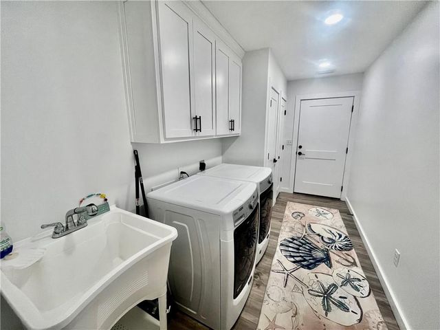 377 Midway Circle, Brunswick, GA 31523