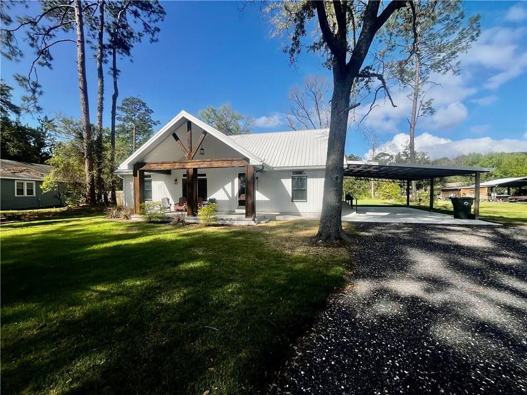377 Midway Circle, Brunswick, GA 31523