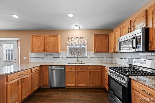 1082 Autumn Oaks Drive, Imperial, MO 63052