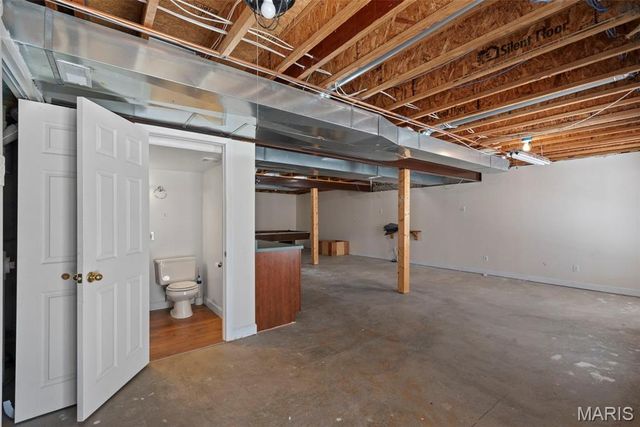 1082 Autumn Oaks Drive, Imperial, MO 63052