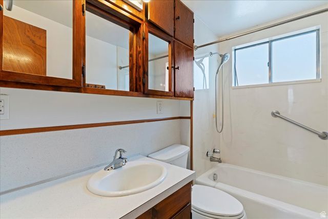 55 ROOSEVELT AVE, American Fork, UT 84003