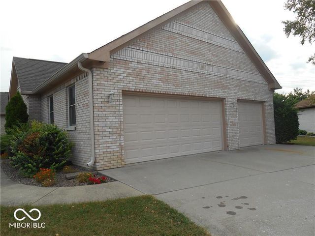 7405 Rooses Drive, Indianapolis, IN 46217