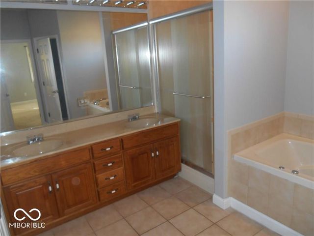 7405 Rooses Drive, Indianapolis, IN 46217