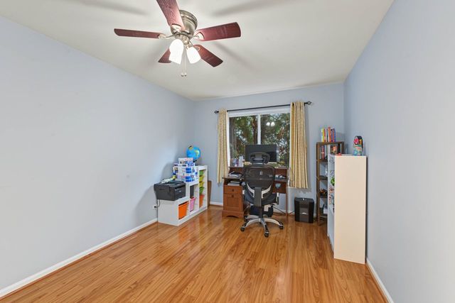 2131 Skylane Drive, Naperville, IL 60564