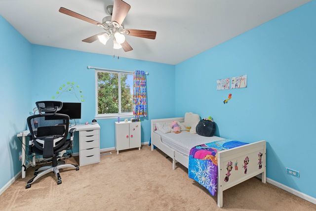 2131 Skylane Drive, Naperville, IL 60564