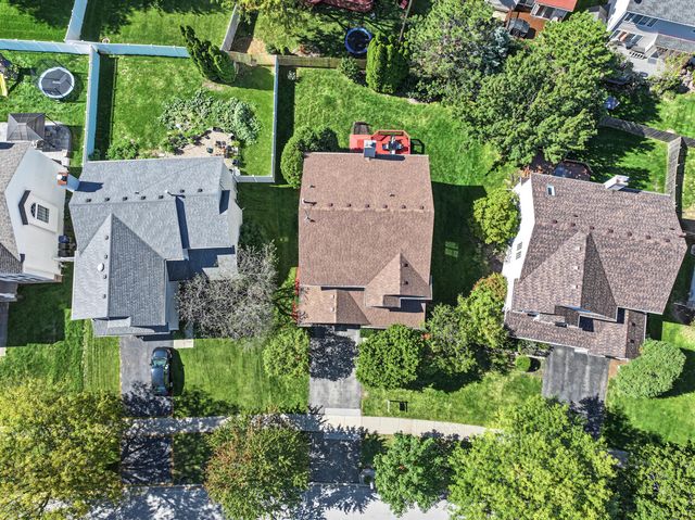 2131 Skylane Drive, Naperville, IL 60564