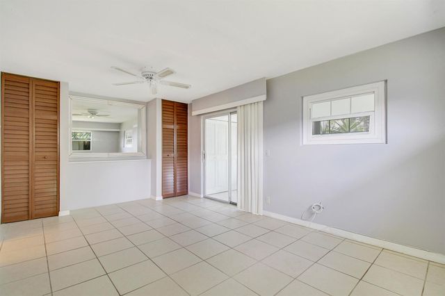 175 Valencia H, Delray Beach, FL 33446