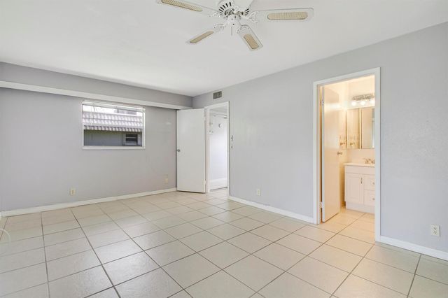 175 Valencia H, Delray Beach, FL 33446