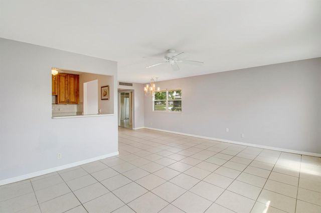 175 Valencia H, Delray Beach, FL 33446