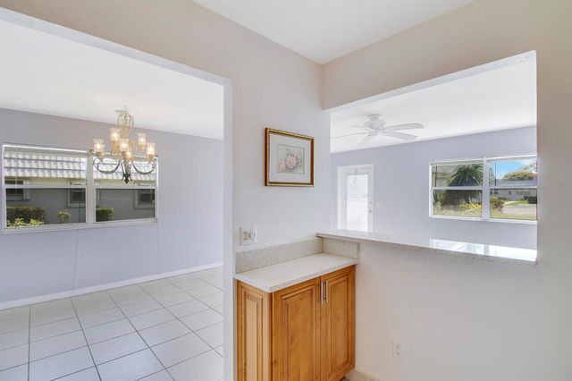 175 Valencia H, Delray Beach, FL 33446