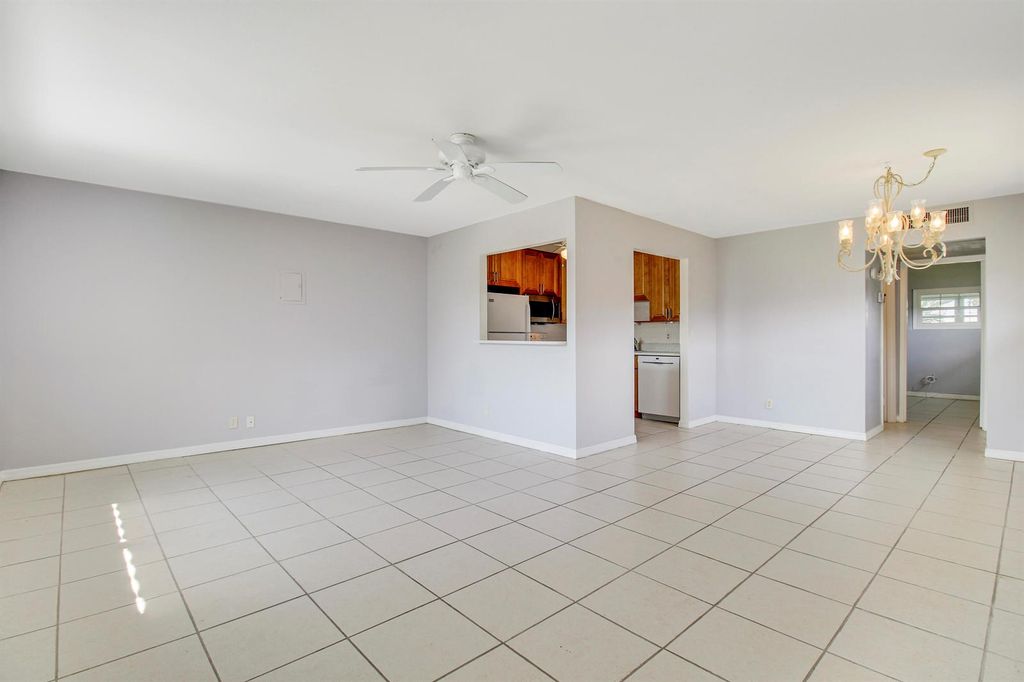 175 Valencia H, Delray Beach, FL 33446