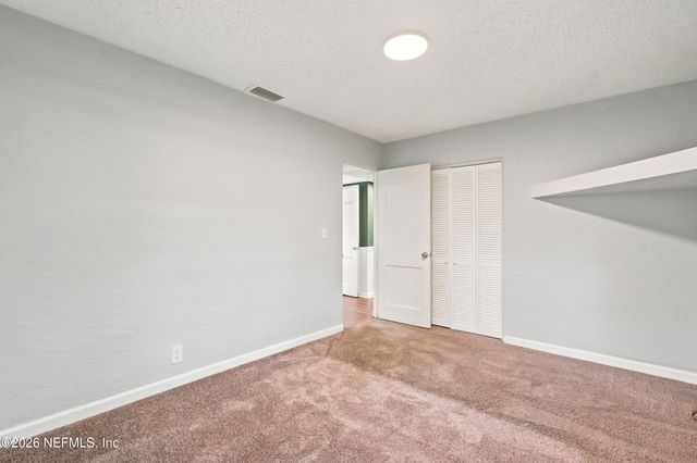5431 RIVER FOREST Drive, Jacksonville, FL 32211