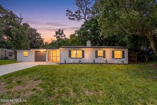 5431 RIVER FOREST Drive, Jacksonville, FL 32211