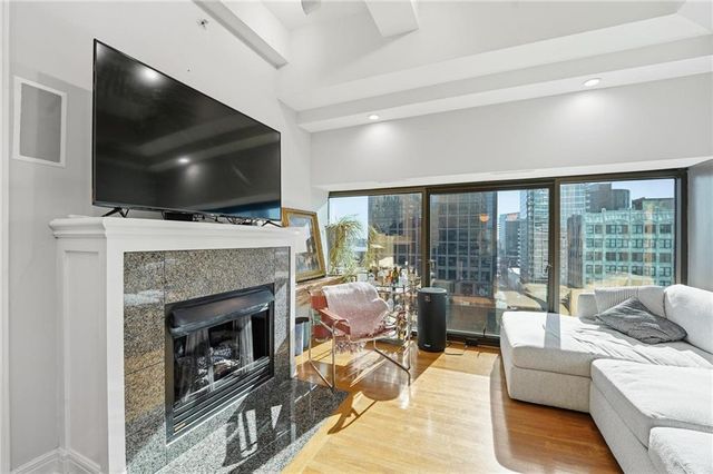 1101 Walnut Street 907, Kansas City, MO 64106