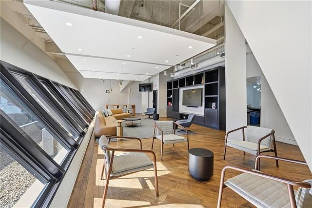 1101 Walnut Street 907, Kansas City, MO 64106