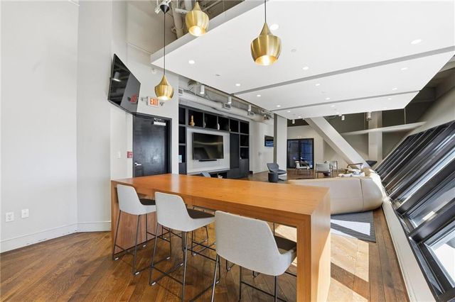 1101 Walnut Street 907, Kansas City, MO 64106