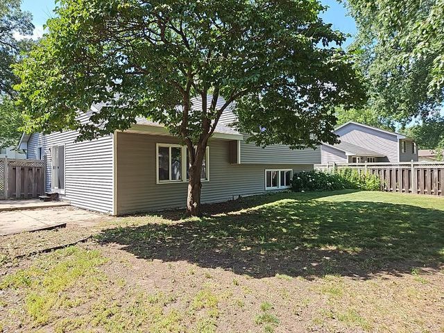10928 Rhode Island Circle N, Champlin, MN 55316