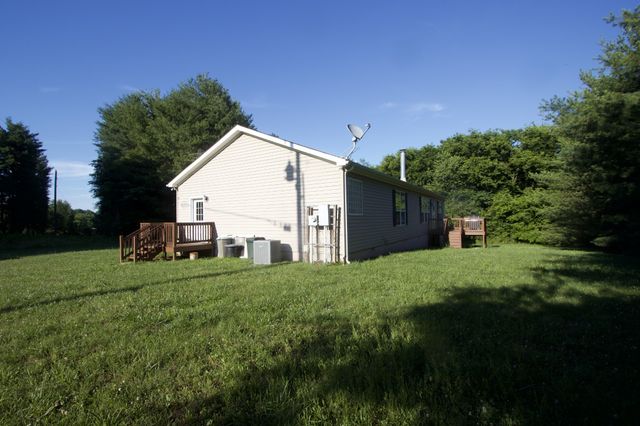 8238 Hawkins Rd, College Grove, TN 37046