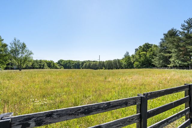8238 Hawkins Rd, College Grove, TN 37046