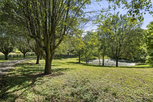 8238 Hawkins Rd, College Grove, TN 37046