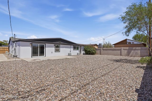 513 W 1ST Street, Mesa, AZ 85201