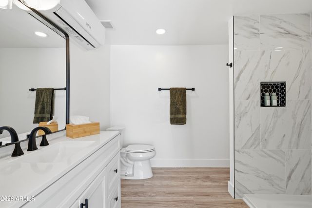 513 W 1ST Street, Mesa, AZ 85201