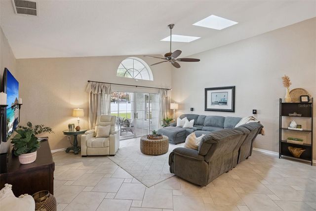 810 HAVENWOOD DRIVE, Orlando, FL 32828