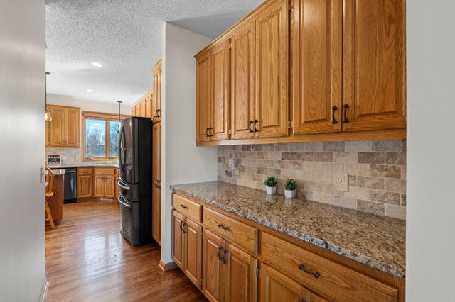 13880 Clare Downs Way, Rosemount, MN 55068