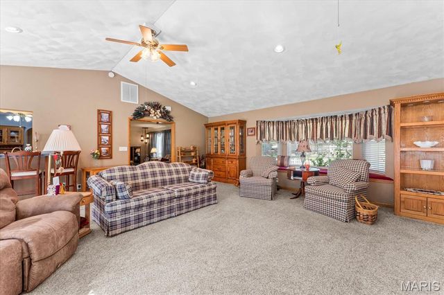 124 Cascade Drive, Belleville, IL 62223