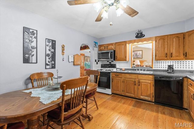 124 Cascade Drive, Belleville, IL 62223