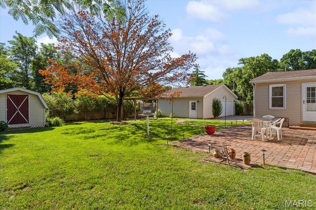 124 Cascade Drive, Belleville, IL 62223