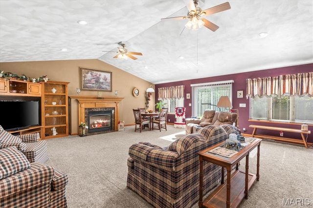 124 Cascade Drive, Belleville, IL 62223
