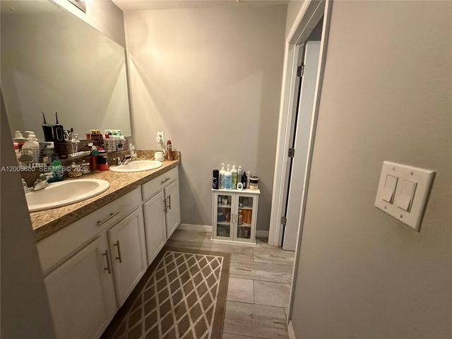 1874 Hickory Bluff Road, Kissimmee, FL 34744