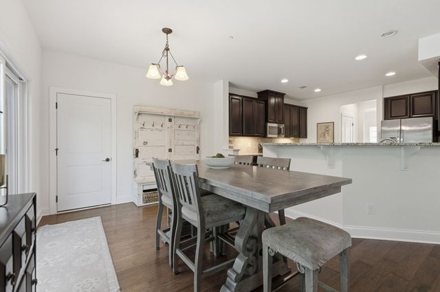 1017 Linden Isle Dr, Franklin, TN 37064