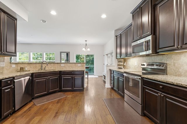 1017 Linden Isle Dr, Franklin, TN 37064