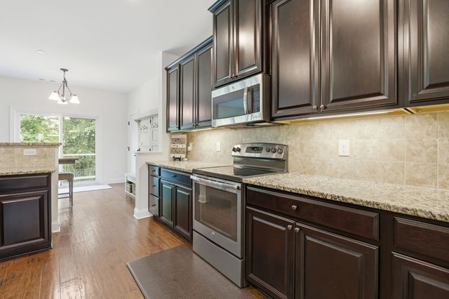 1017 Linden Isle Dr, Franklin, TN 37064