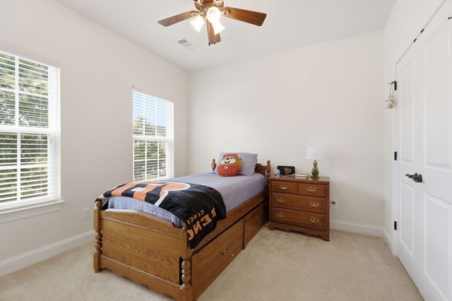 1017 Linden Isle Dr, Franklin, TN 37064