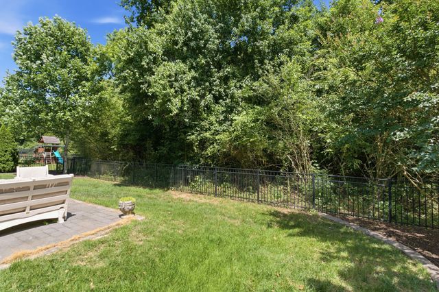 1017 Linden Isle Dr, Franklin, TN 37064