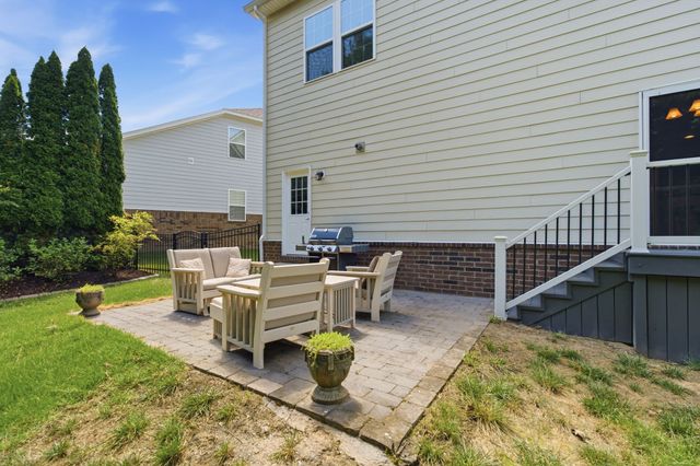 1017 Linden Isle Dr, Franklin, TN 37064