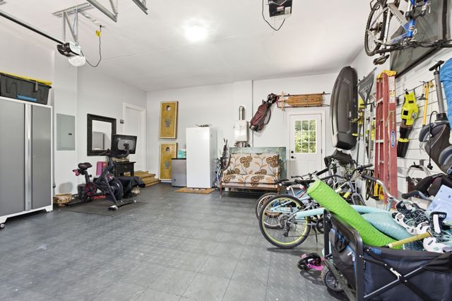 1017 Linden Isle Dr, Franklin, TN 37064