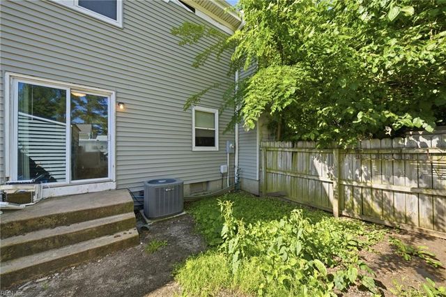 3002 Dekolta CT, Virginia Beach, VA 23452