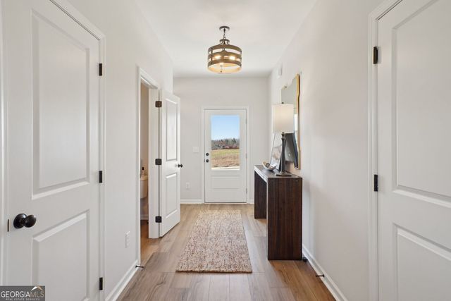 623 Mountaintop Road, Cartersville, GA 30120