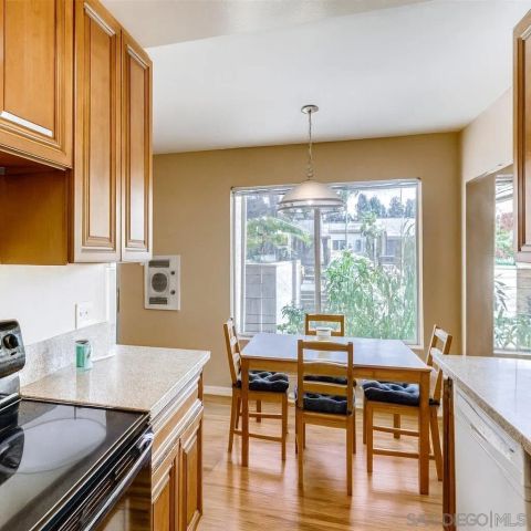 8628 Via Mallorca A, La Jolla, CA 92037